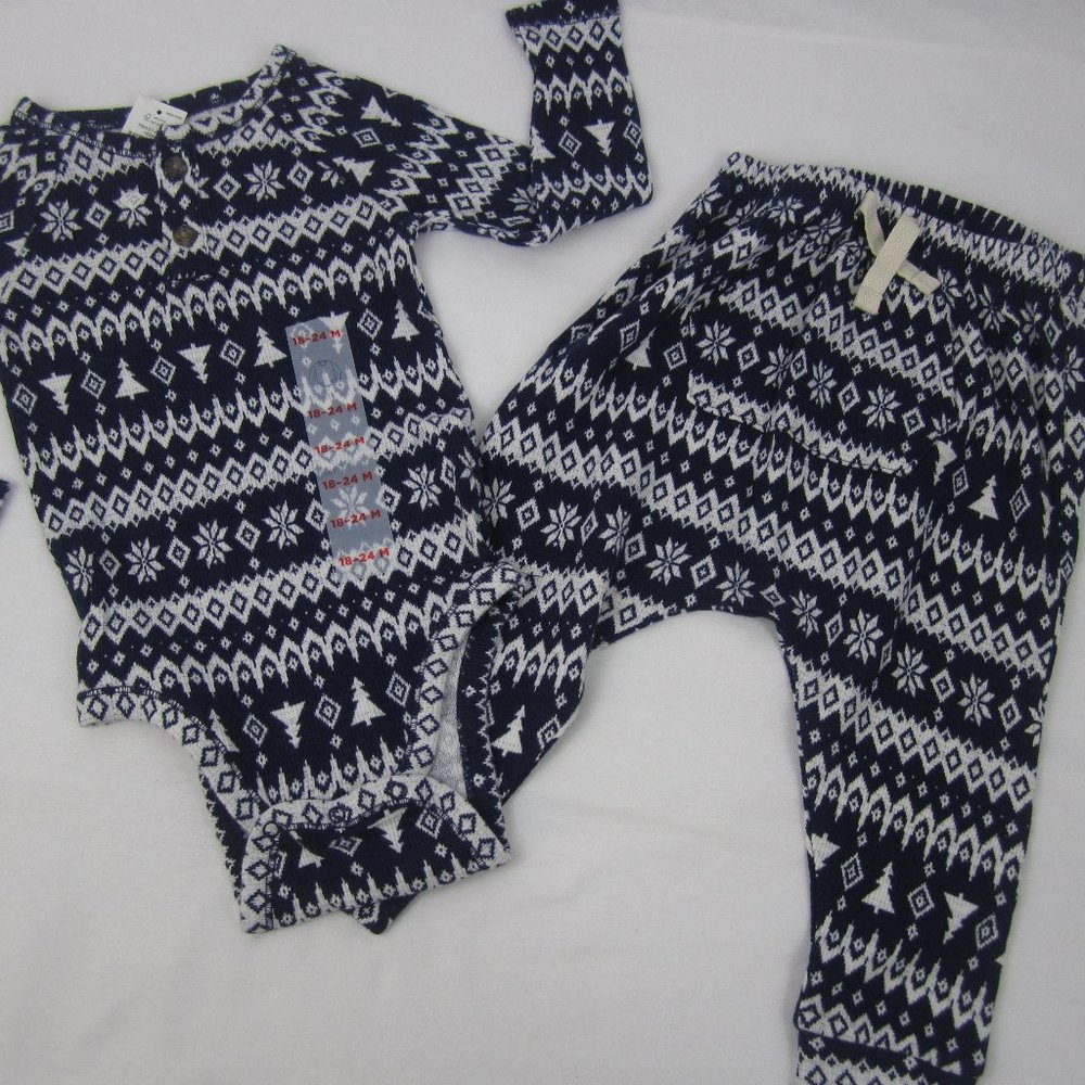 Old Navy Baby Pajama Set size 18-24 months NWT